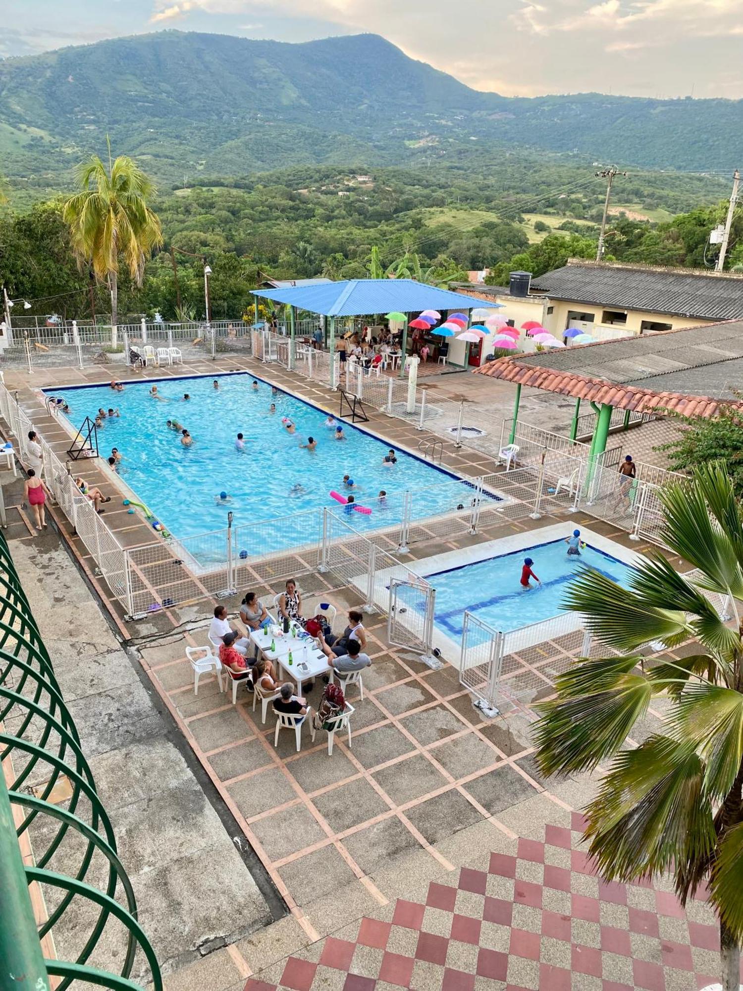 Club Vacacional Copen Hotel Tocaima Exterior photo